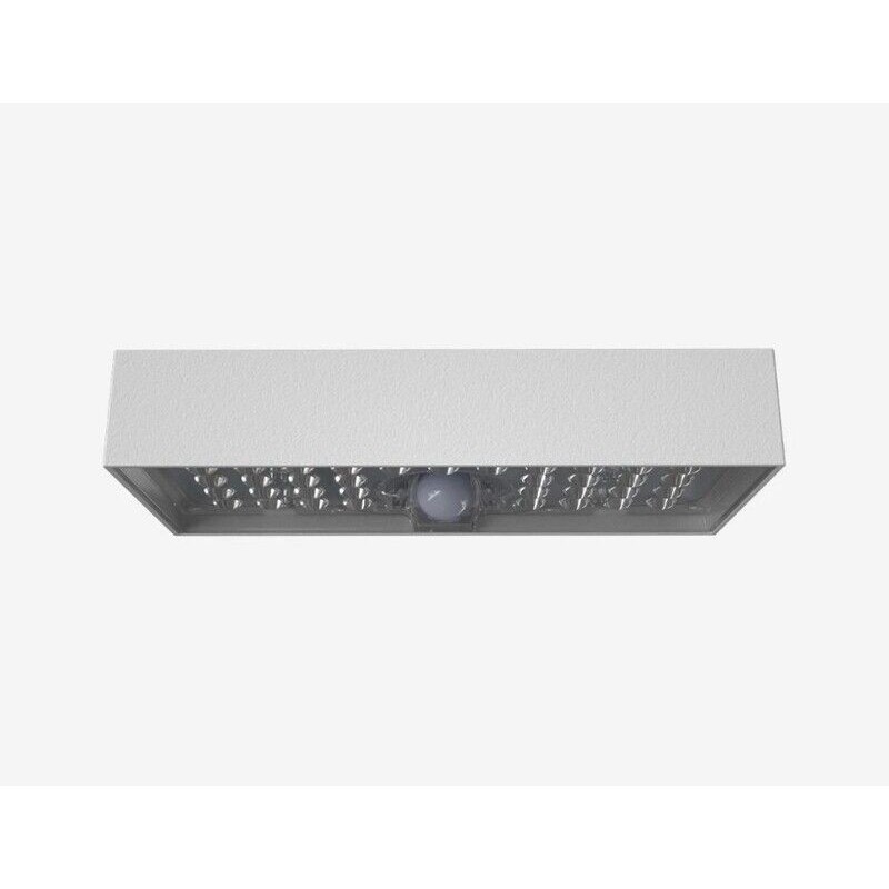 Aplique LED Solar de Parede c/ sensor LUXTAR 6W Branco Luz Natural (4000K) IP65